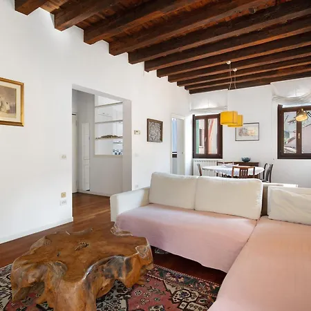 Campiello Del Spezier *